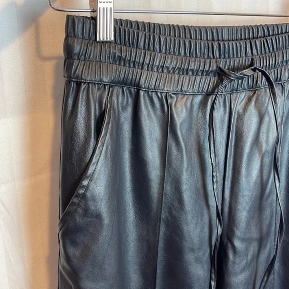 Who what Wear Black Faux Leather Wide Leg Drawstring Pull on‎ Size Small